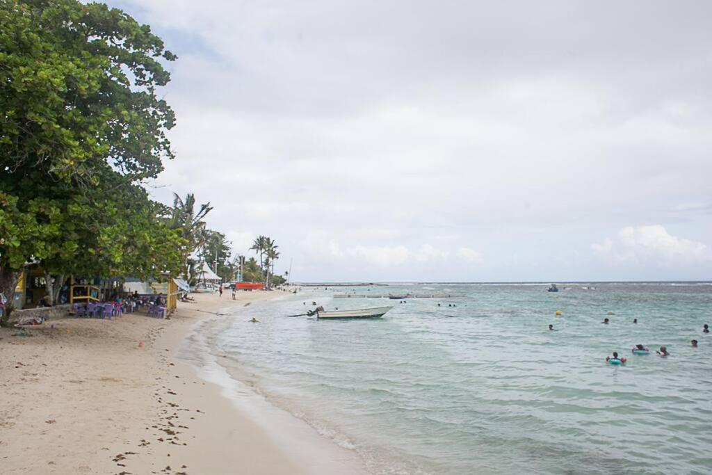 Vacances A La Plage Sainte-Anne  Buitenkant foto